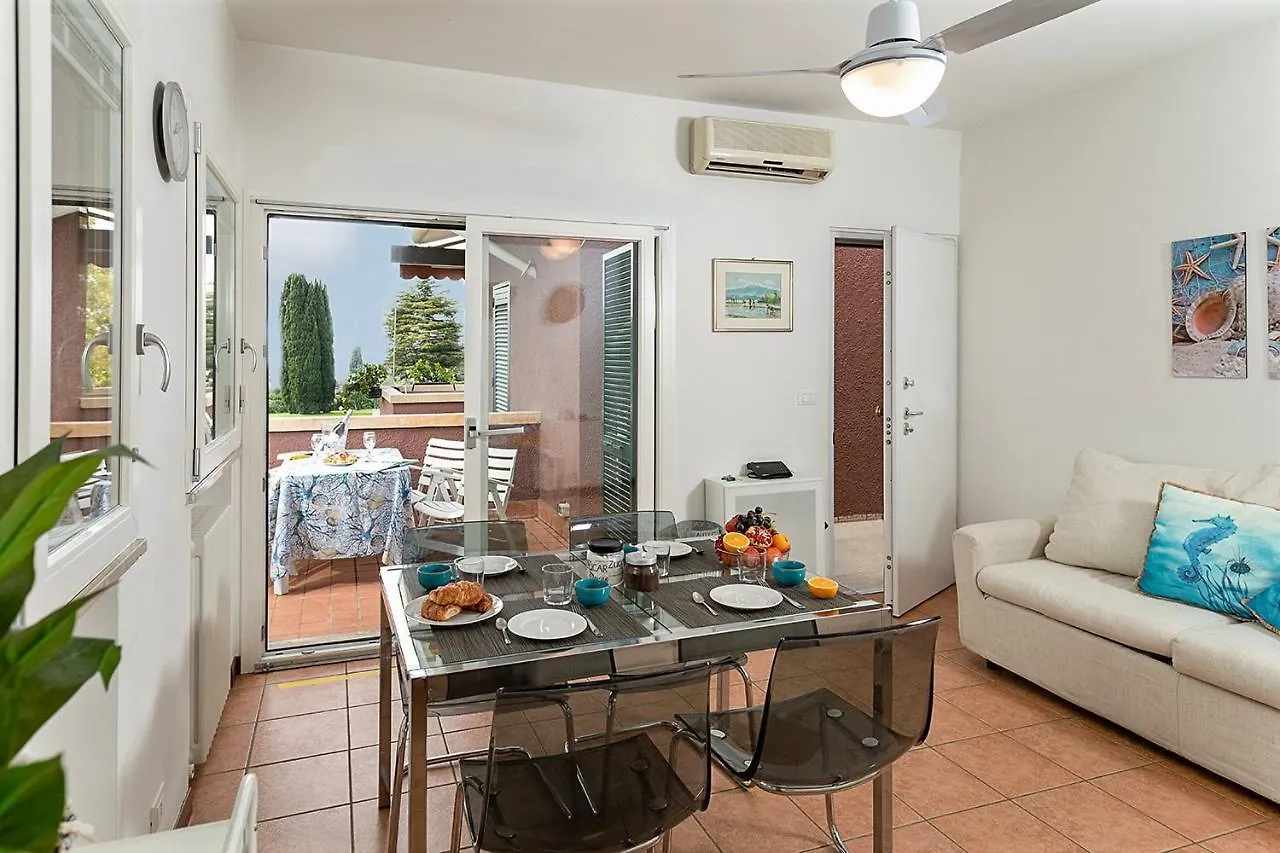 Apartments Blue View - Residence Casetto Bardolino - Regarda Travel