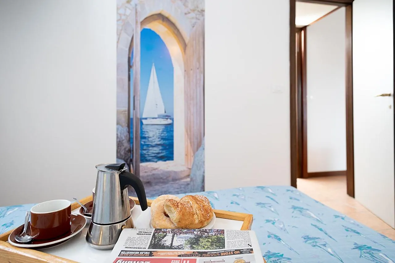 Apartments Blue View - Residence Casetto Bardolino - Regarda Travel 0*,  Italy