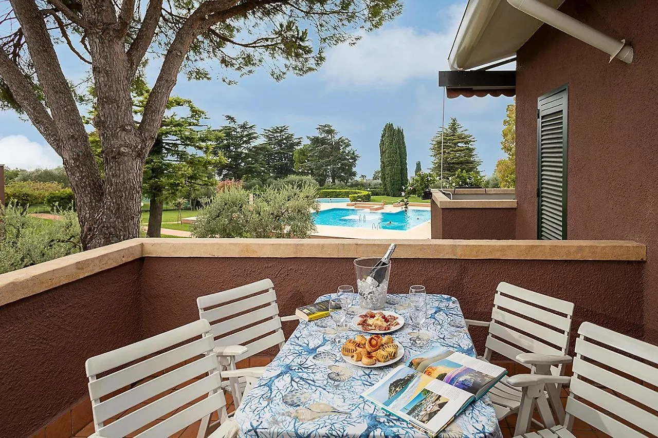 Apartments Blue View - Residence Casetto Bardolino - Regarda Travel Italy