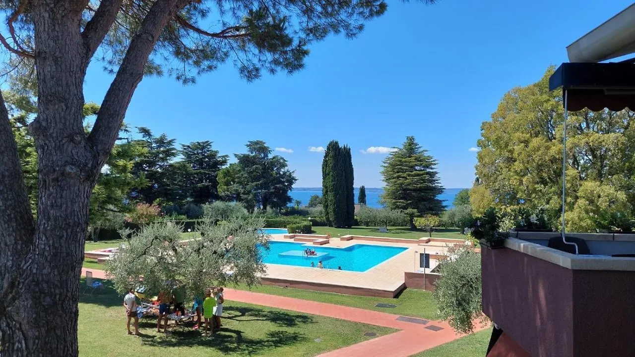 Apartments Blue View - Residence Casetto Bardolino - Regarda Travel